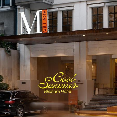 M Village Hotel Tao Dan Park Хошимин Экстерьер фото