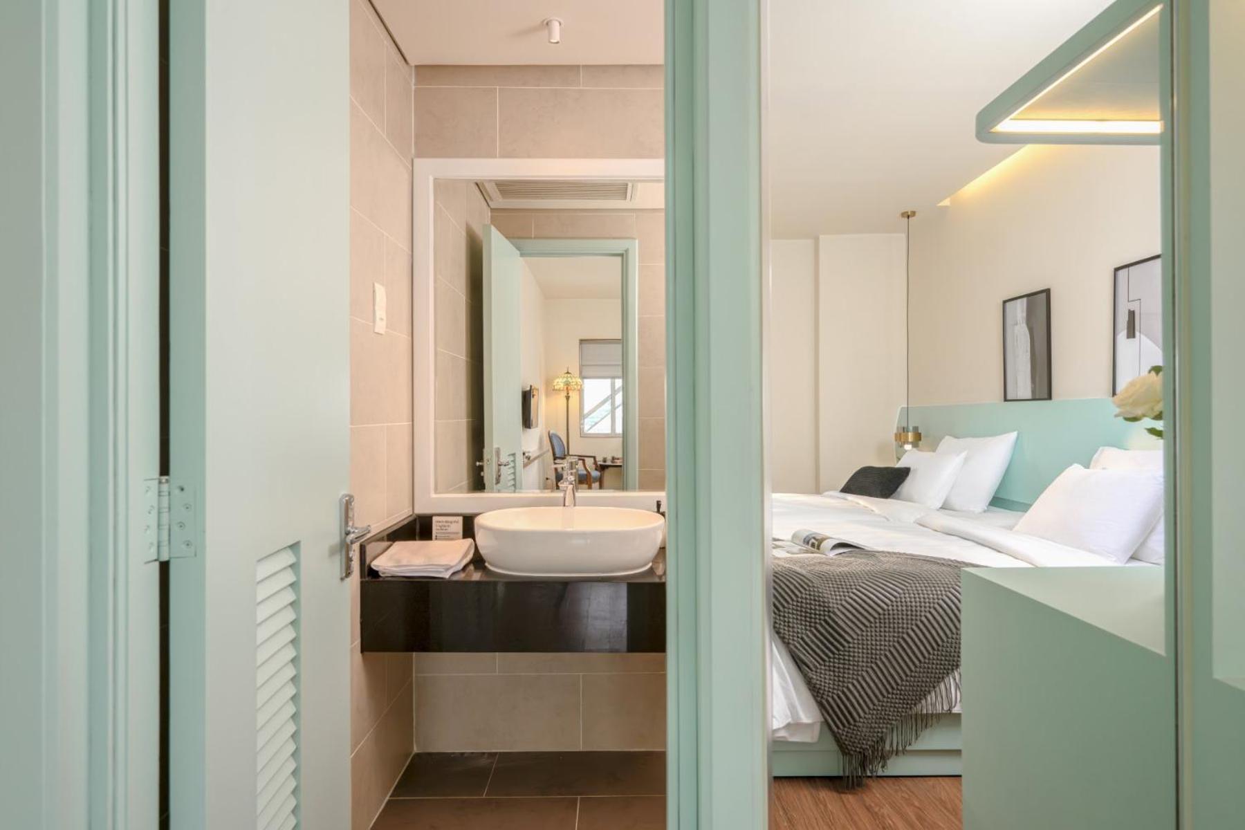 M Village Hotel Tao Dan Park Хошимин Экстерьер фото